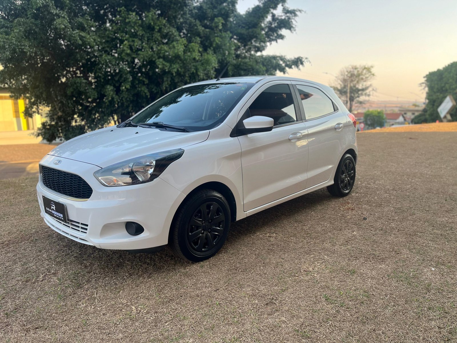 Ford KA SE