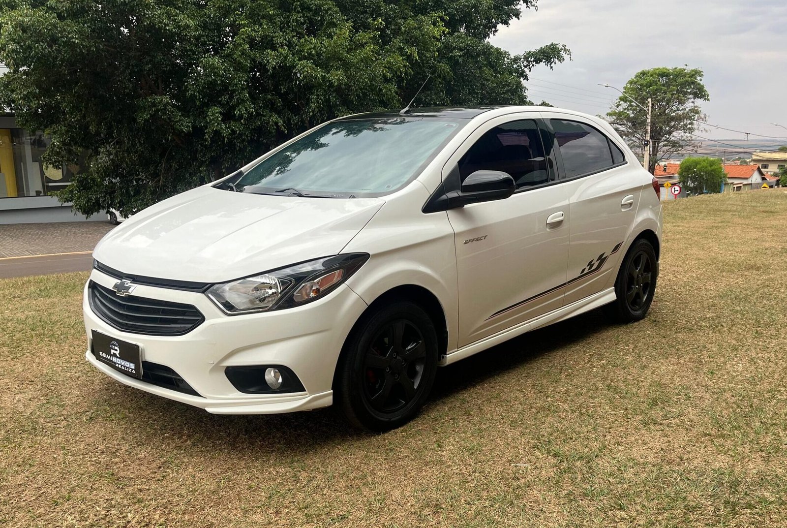 Chevrolet Onix Effect 1.4